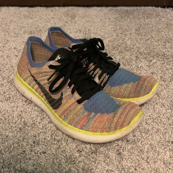 Nike Shoes - Nike Flyknit Gym Shoe Sneaker